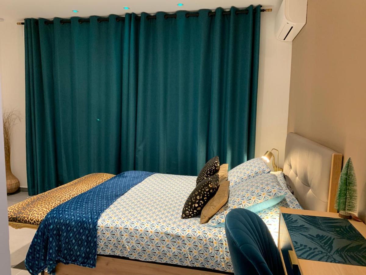 La Corsa Chambre Familiale Deluxe Narbona Esterno foto